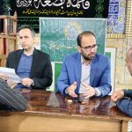 میز خدمت فرهنگی رضوی ،دایره حقوقی باحضور اقای فرجی ر ییس دادگستری و همراهان و ..با اقاشمس و حاج اقا صحرا نورد از کانون رضوی سید الشهداء (ع)شهرستان در مسجد اعظم ملایر واقع در بلوار مدرس ملایر