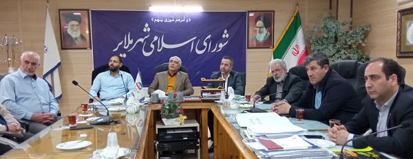 برگزاری جلسه کمیسیون حملونقل و ترافیک شورای اسلامی شهر ملایر با محوریت کاهش ترافیک و ارتقای ایمنی معابر